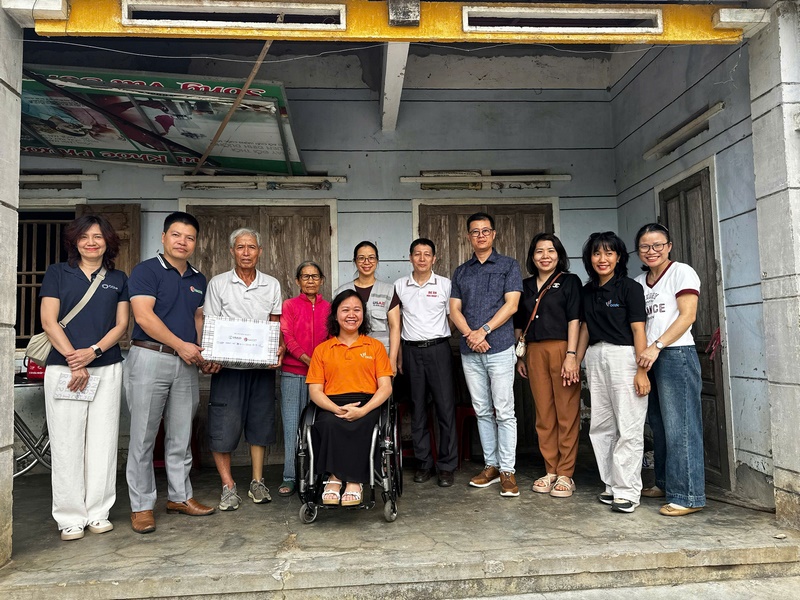 z6608598862245_8311a662fdfc7e2e803fcf42d42e2f45-Copy