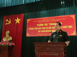 TRUNG TÂM NACCET THĂM VÀ TẶNG QUÀ TRUNG TÂM BẢO TRỢ XÃ HỘI NẠN NHÂN CHẤT ĐỘC DA CAM/DIOXIN VIỆT NAM