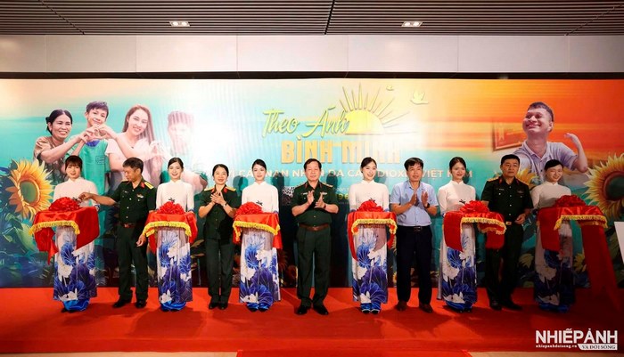 W_z6878111269881_3045447813d6fa7364daf6c706c46bcf-Copy