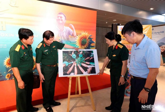 W_z6878111269884_999ab39d56ef69536fefa55903a2fd50-Copy