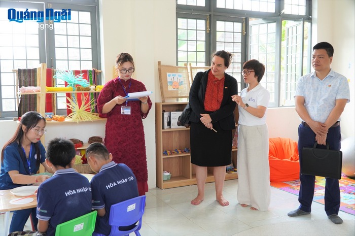 935932666_772569542_tham-quan-Copy