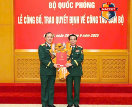 BỘ TRƯỞNG BỘ QUỐC PHÒNG TRAO QUYẾT ĐỊNH THĂNG QUÂN HÀM THIẾU TƯỚNG ĐỐI VỚI ĐỒNG CHÍ TƯ LỆNH BCHH - TỔNG GIÁM ĐỐC NACCET