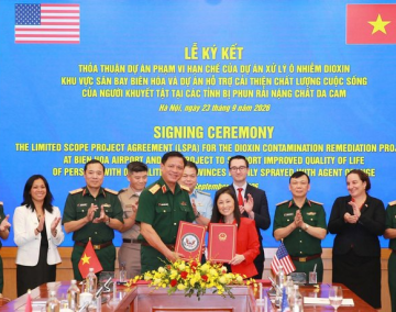 CHUNG TAY KHẮC PHỤC HẬU QUẢ CHIẾN TRANH - Lễ ký kết Thỏa thuận Dự án phạm vi hạn chế (LSPA) giữa Bộ Quốc phòng Việt Nam và Đại sứ quán Hoa Kỳ