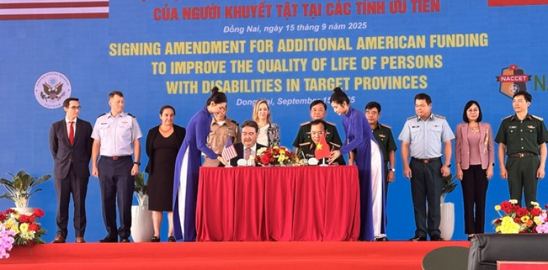 LỄ BÀN GIAO KHU VỰC ĐẤT ĐƯỢC LÀM SẠCH DIOXIN, KHỞI CÔNG HỆ THỐNG CÔNG NGHỆ NHIỆT XỬ LÝ DIOXIN TẠI KHU VỰC SÂN BAY BIÊN HÒA VÀ LỄ KÝ KẾT THỎA THUẬN BỔ SUNG VỐN ODA KHÔNG HOÀN LẠI THỰC HIỆN DỰ ÁN HÒA NHẬP TẠI CÁC TỈNH ƯU TIÊN